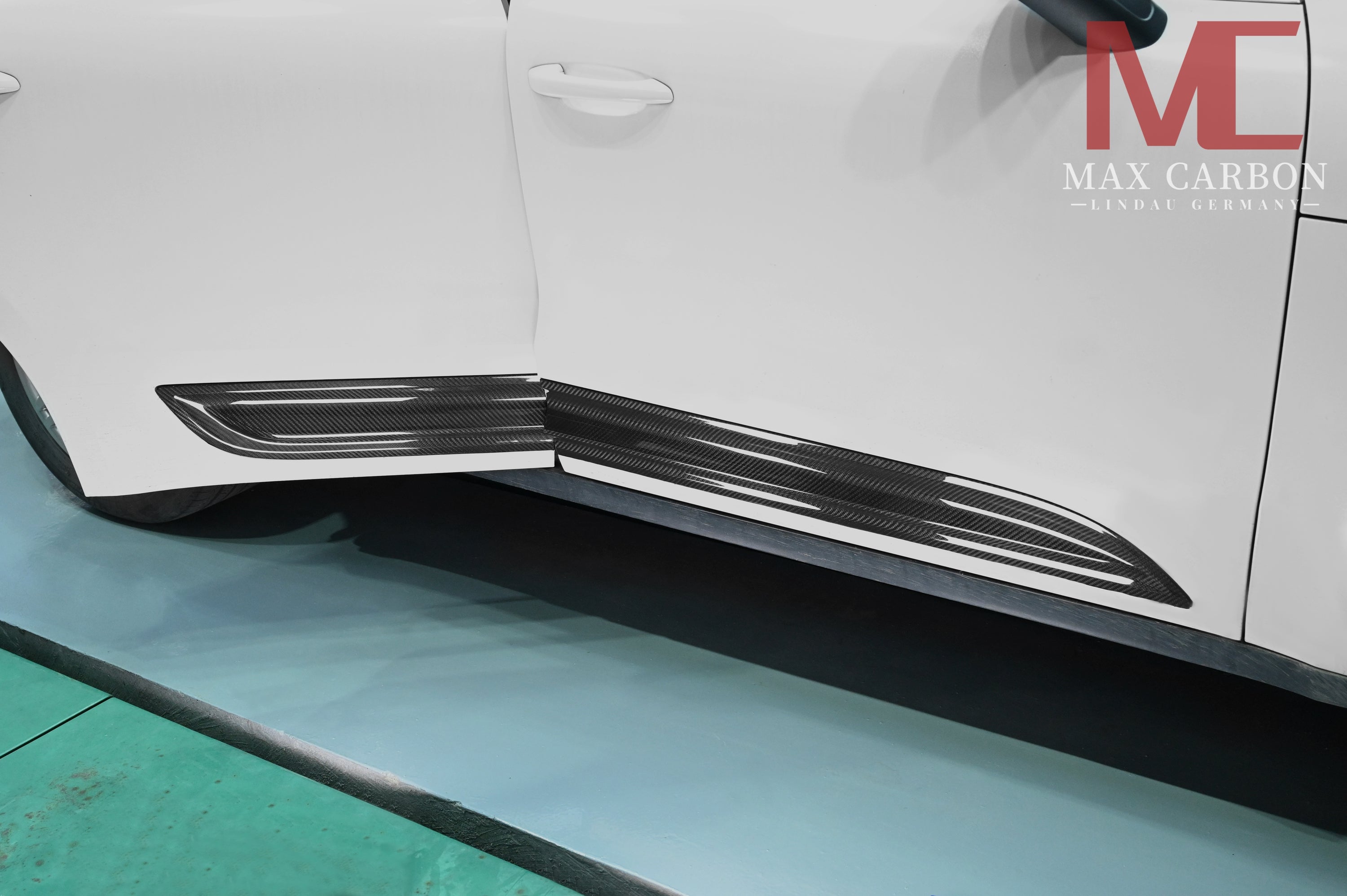 Dry-Carbon Seitenblenden „GTS Style“ passend für Porsche Macan 95B – sportlicher Seitenakzent