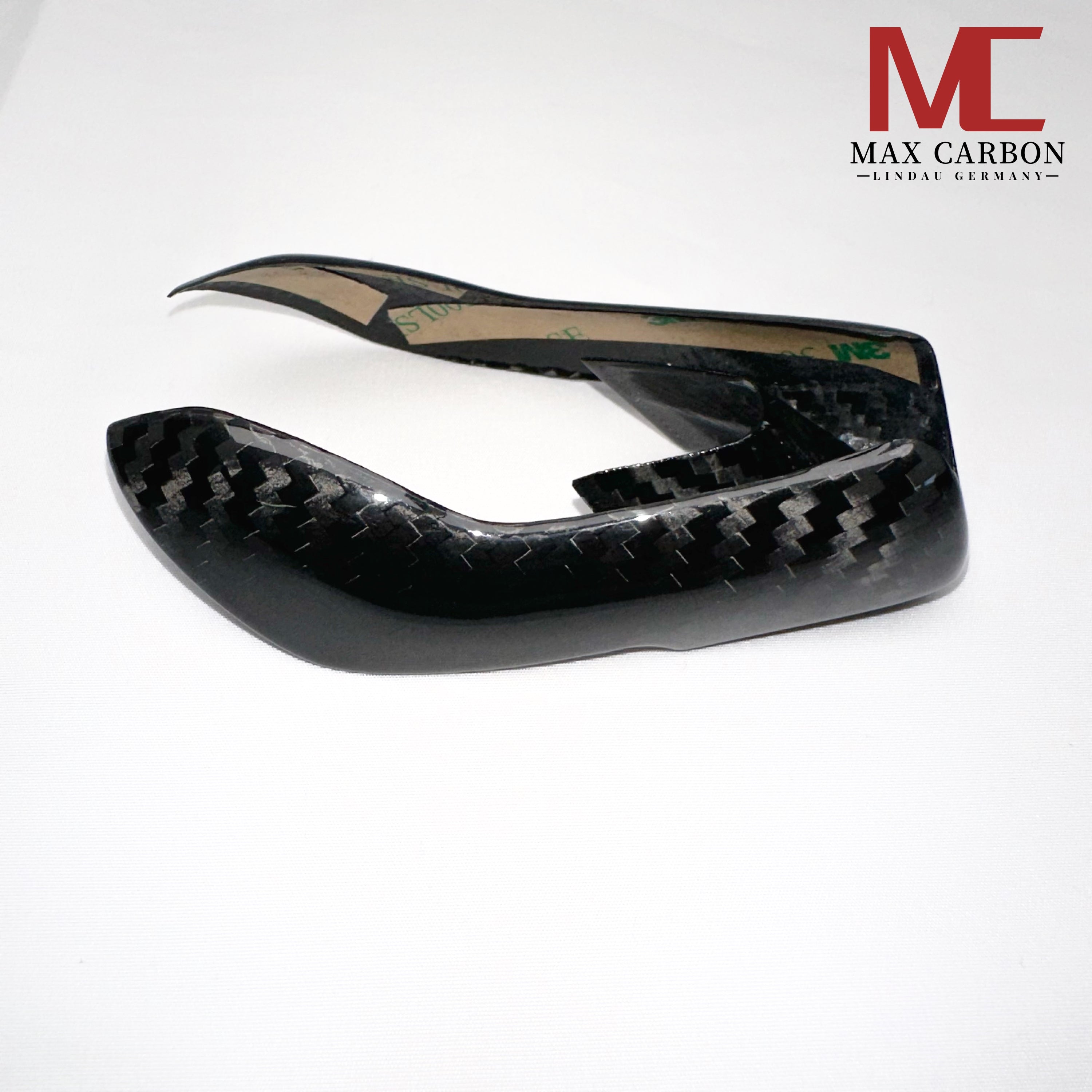 Dry-Carbon Schaltknauf Blenden passend für BMW M2 G87 / M3 G80 / G81 / M4 G82 / G83 / M8 F91 / F92 / F93 / X3M F97 / X4M F98 – Cockpit-Detail