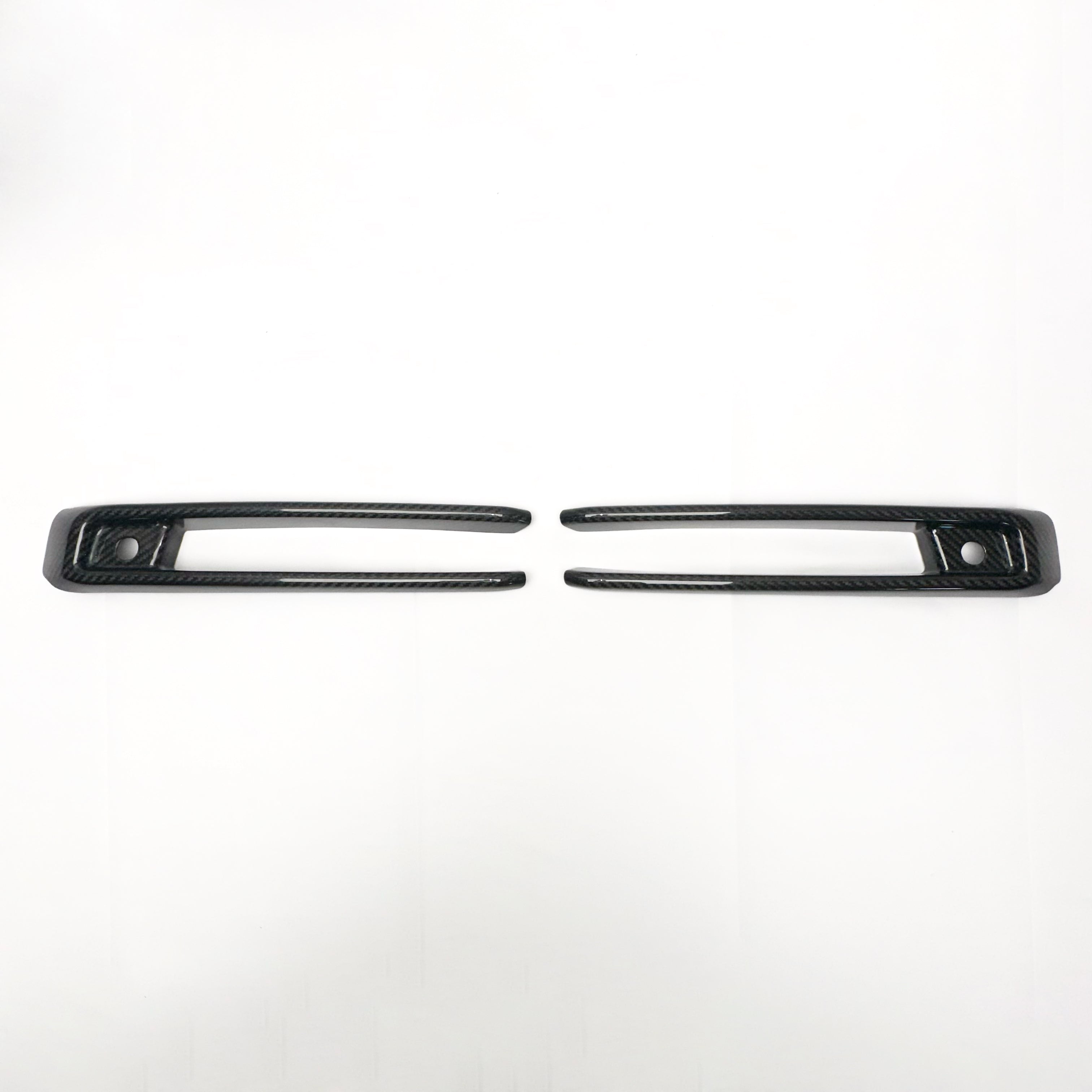 Dry-Carbon Nebelscheinwerfer Cover passend für Mercedes-Benz G-Klasse G63 / G55 / G500 (ab 2019) – Front-Detail in Carbon