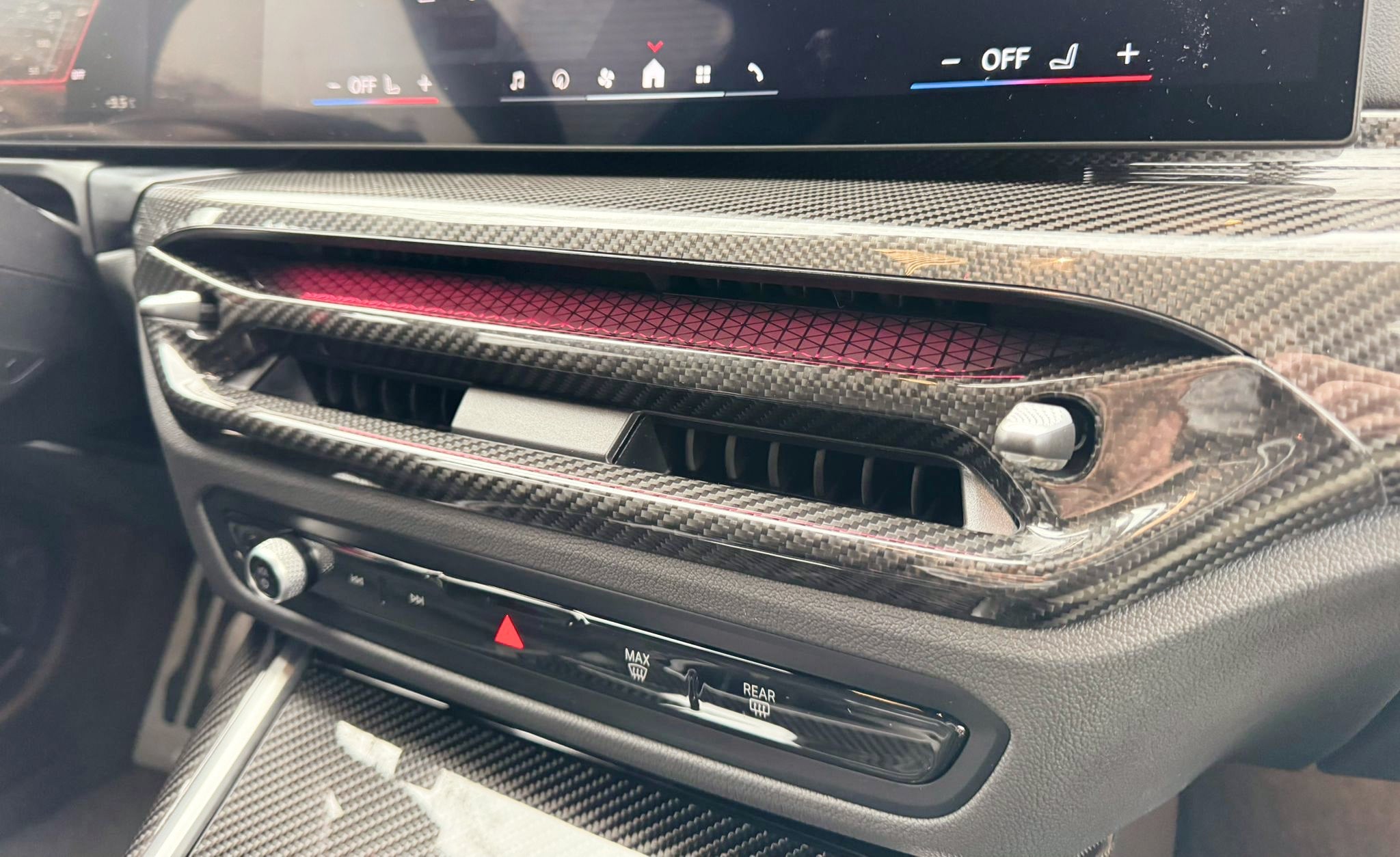 Dry Carbon Klimaanlagen-Blenden für BMW M2 G87 / M3 G80 G81 / M4 G82 G83 mit Curved Display (ID8.5)