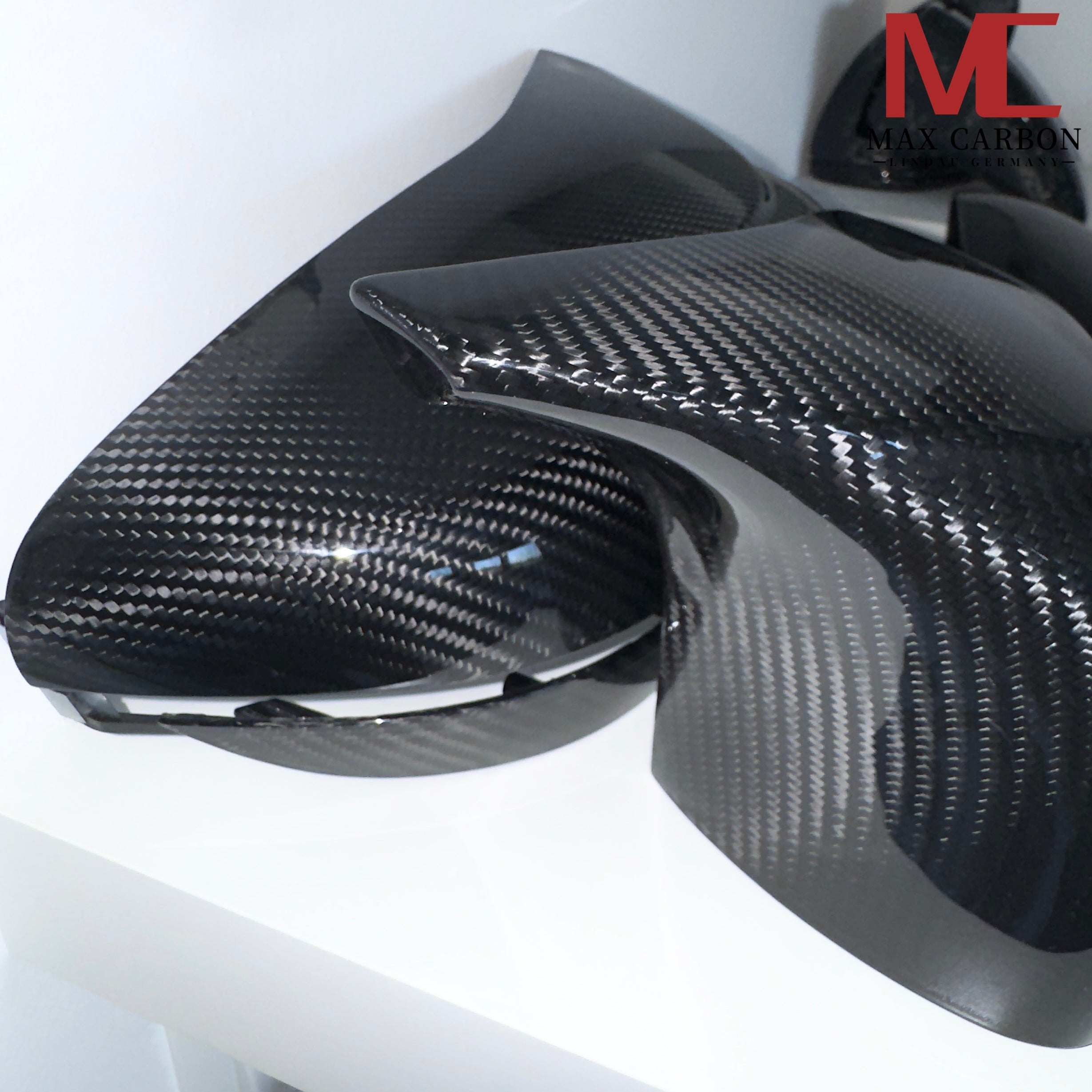 Dry-Carbon Spiegelkappen passend für BMW M5 F90 / M8 F91-F93 / M850i LCI / M550i G30 G31 + LCI – Carbon Mirror Caps