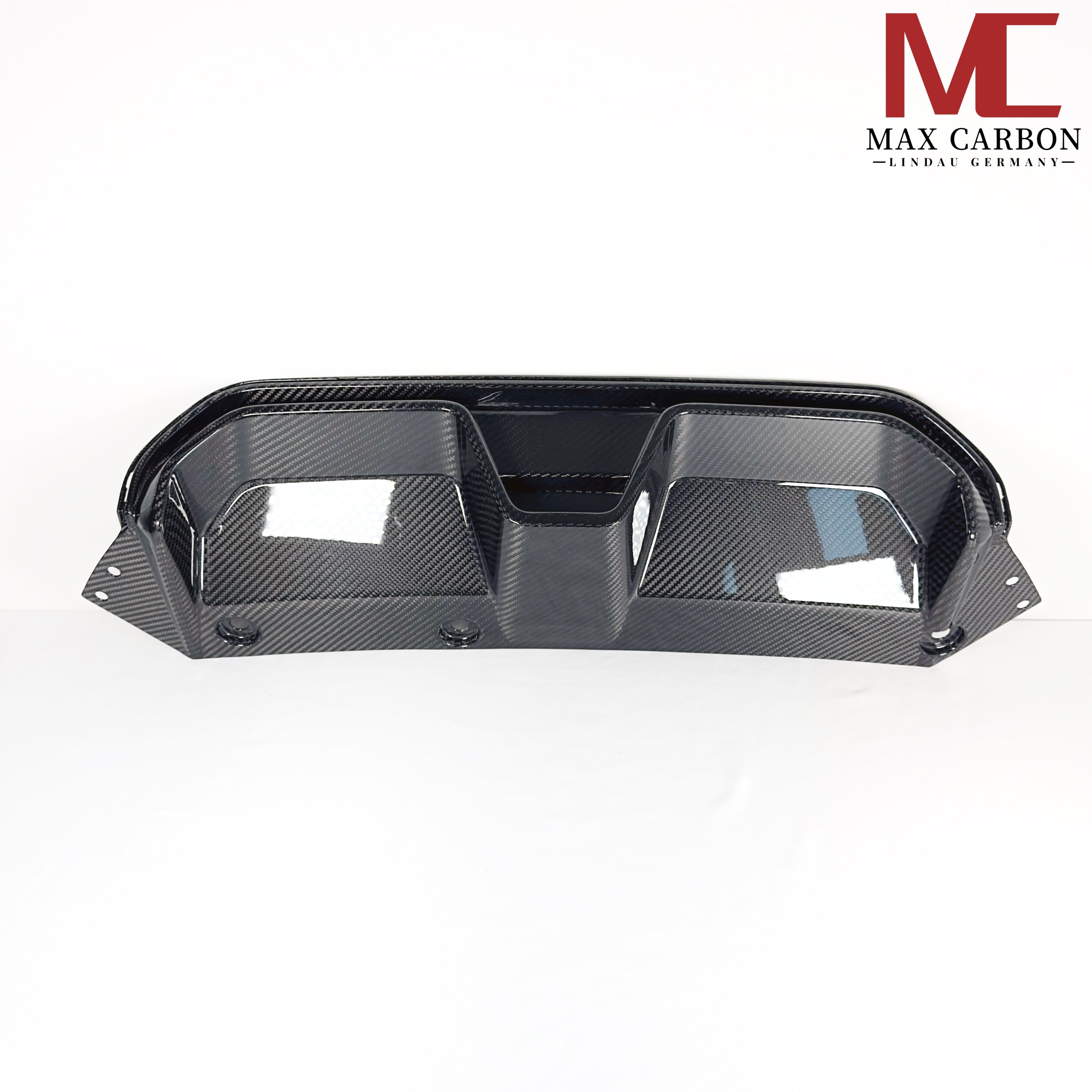Dry-Carbon Heckdiffusor passend für BMW M5 F90 – Aggressive Heck-Performance