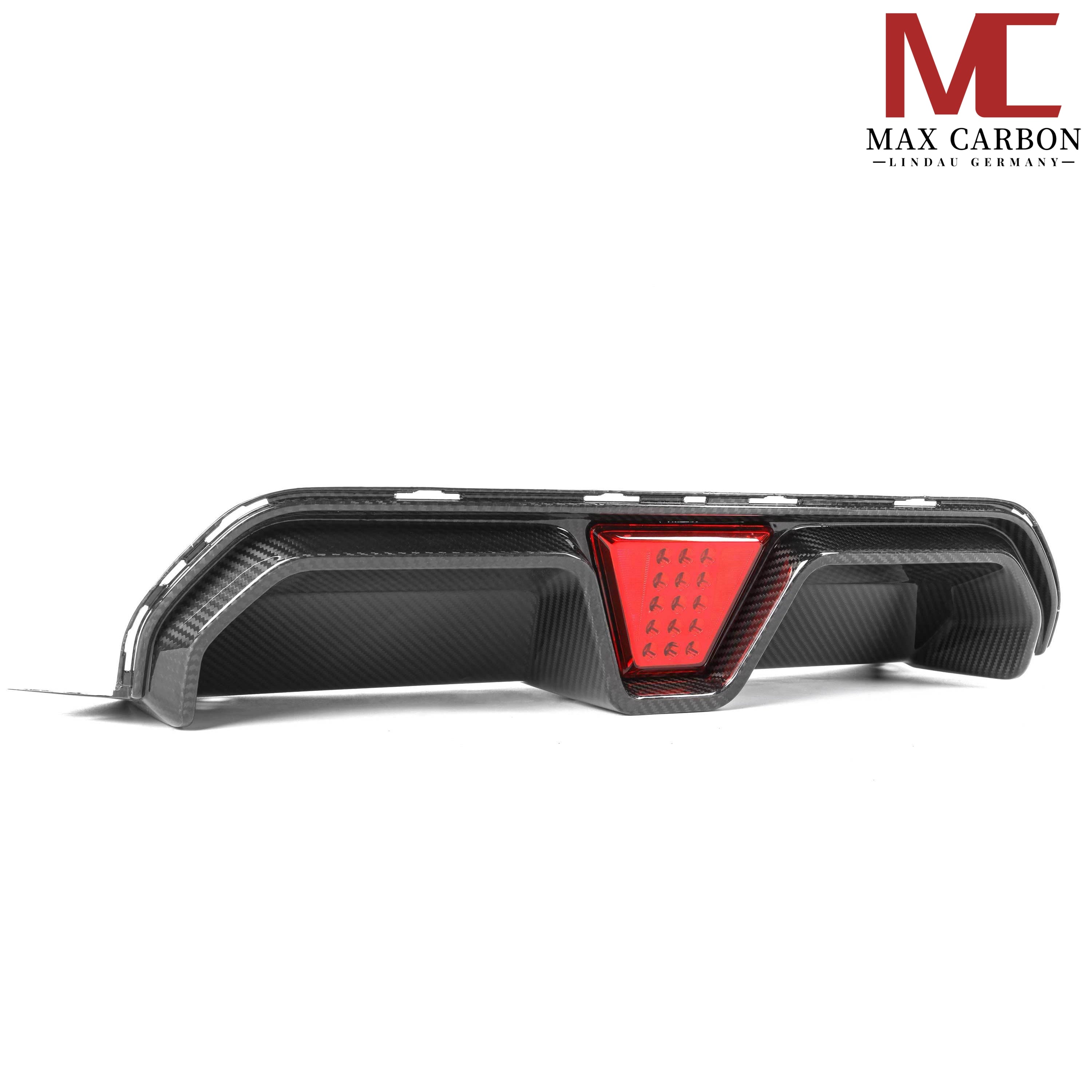 Dry-Carbon Heckdiffusor + LED passend für BMW M5 F90 LCI – Aggressive Heck mit LED-Performance