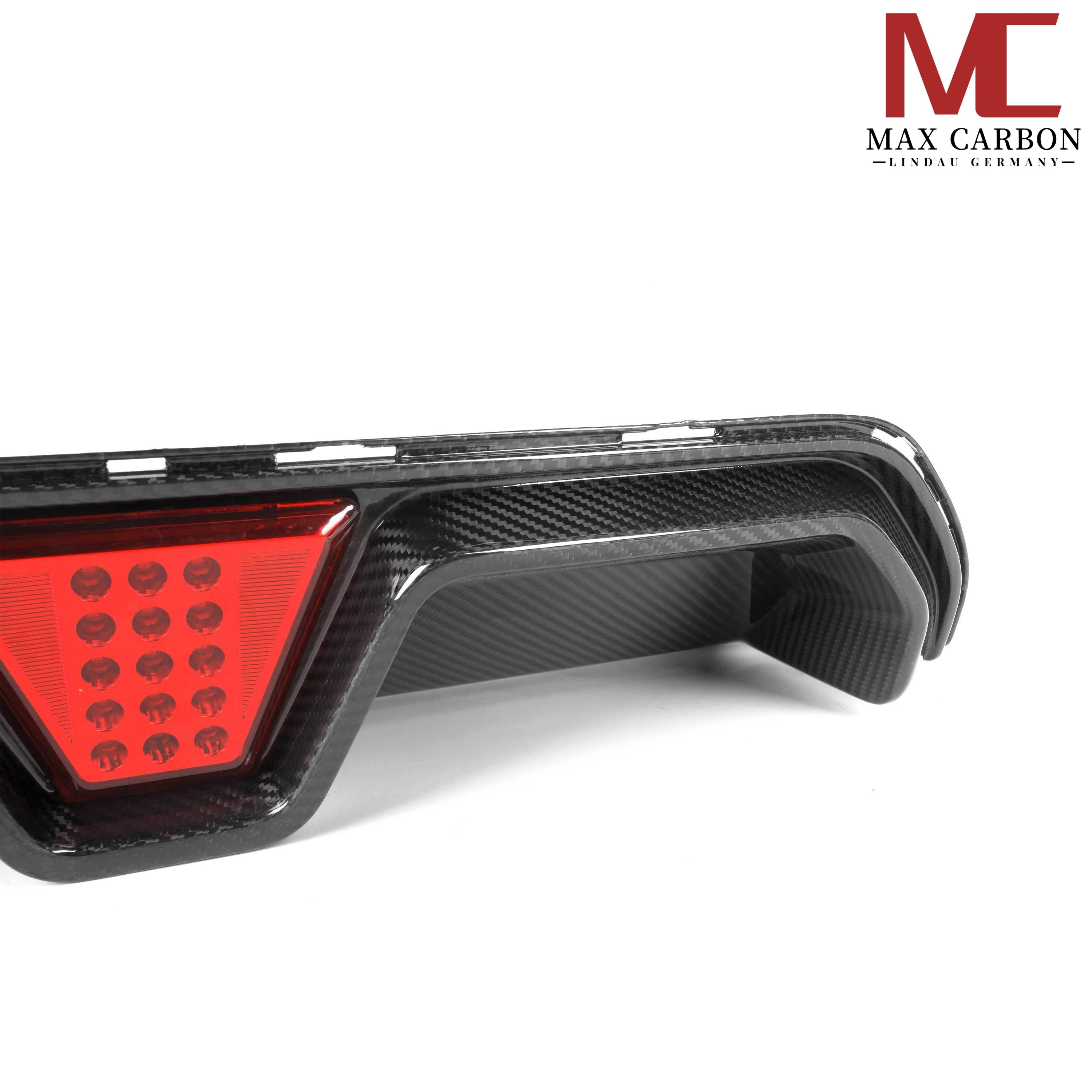 Dry-Carbon Heckdiffusor + LED passend für BMW M5 F90 LCI – Aggressive Heck mit LED-Performance