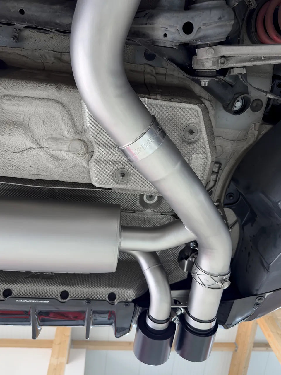 Aulitzky Abgasanlage passend für BMW M2 F87 Competition S55 (ECE) - Getsdowned