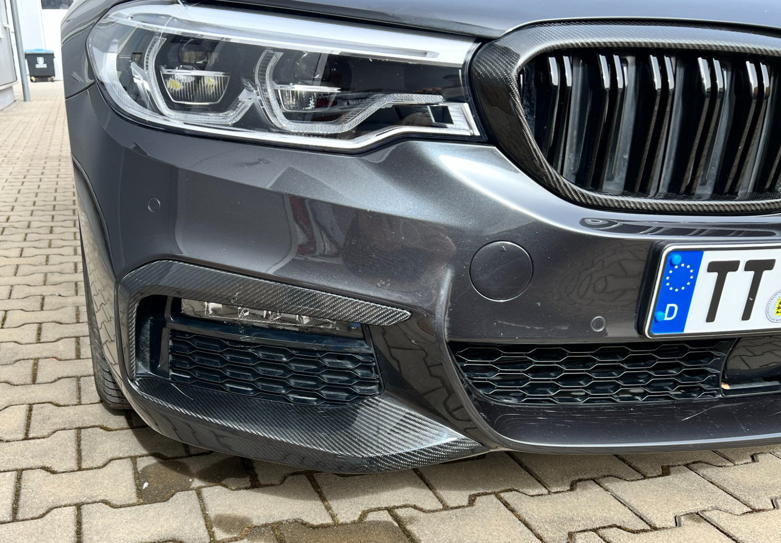 Dry CARBON Front Flaps Frontlippe passend für BMW G30 G31 mit M Paket vor LCI - Getsdowned