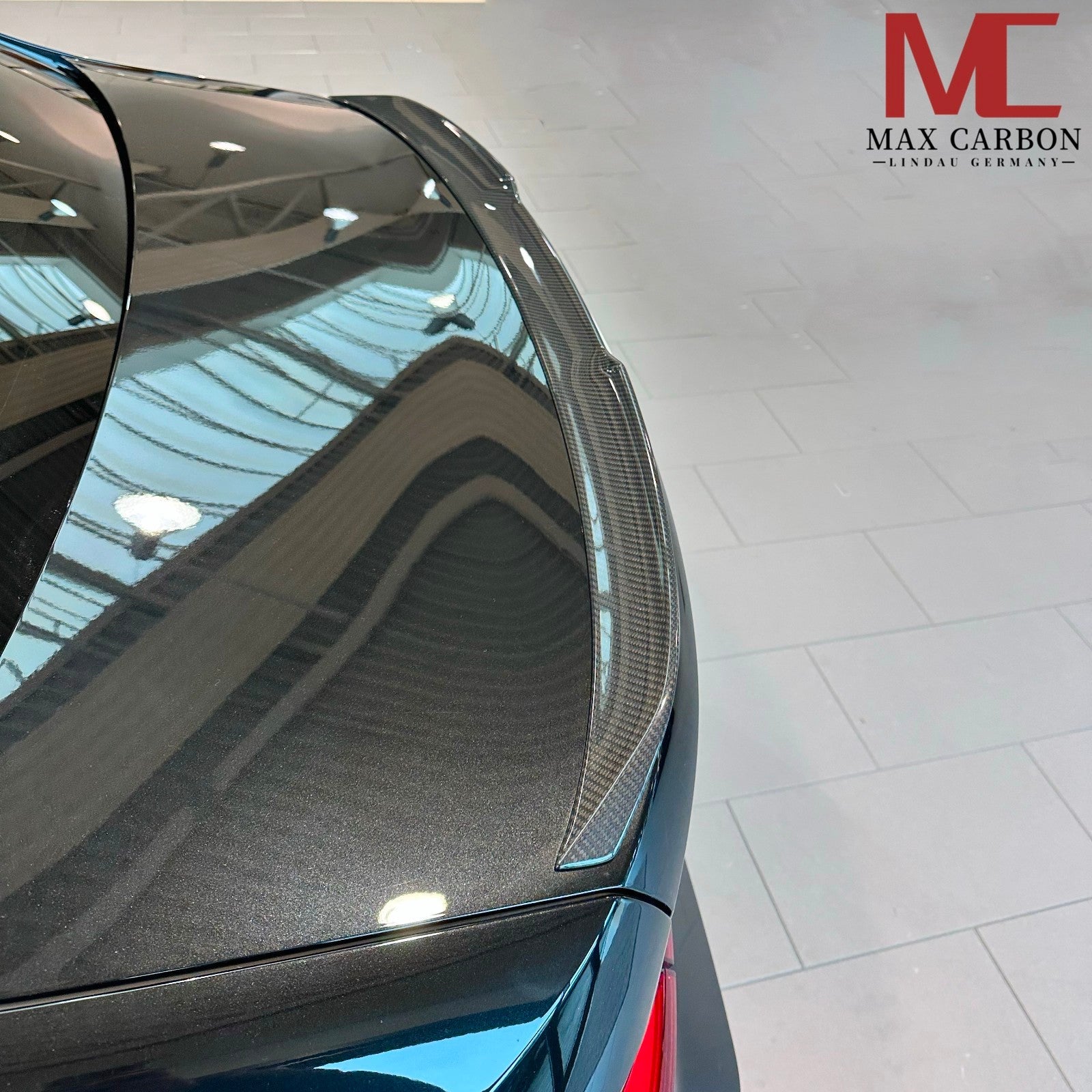 Dry Carbon Heckspoiler "Ducktail" für BMW M4 G83 / 4er G23 - OEM - Getsdowned