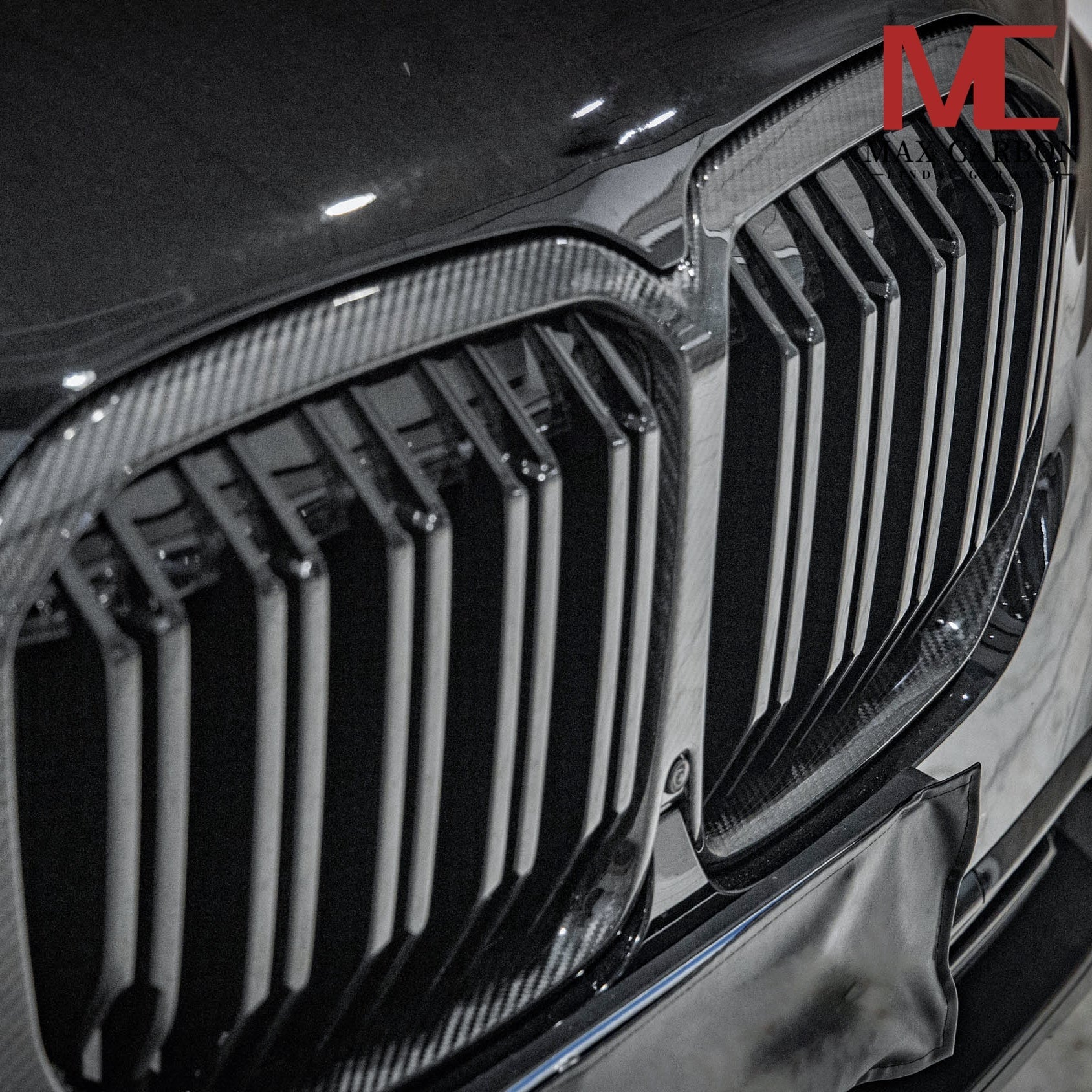 Dry Carbon Kühlergrill Nieren V2 für BMW X7 G07 Pre-LCI - Getsdowned