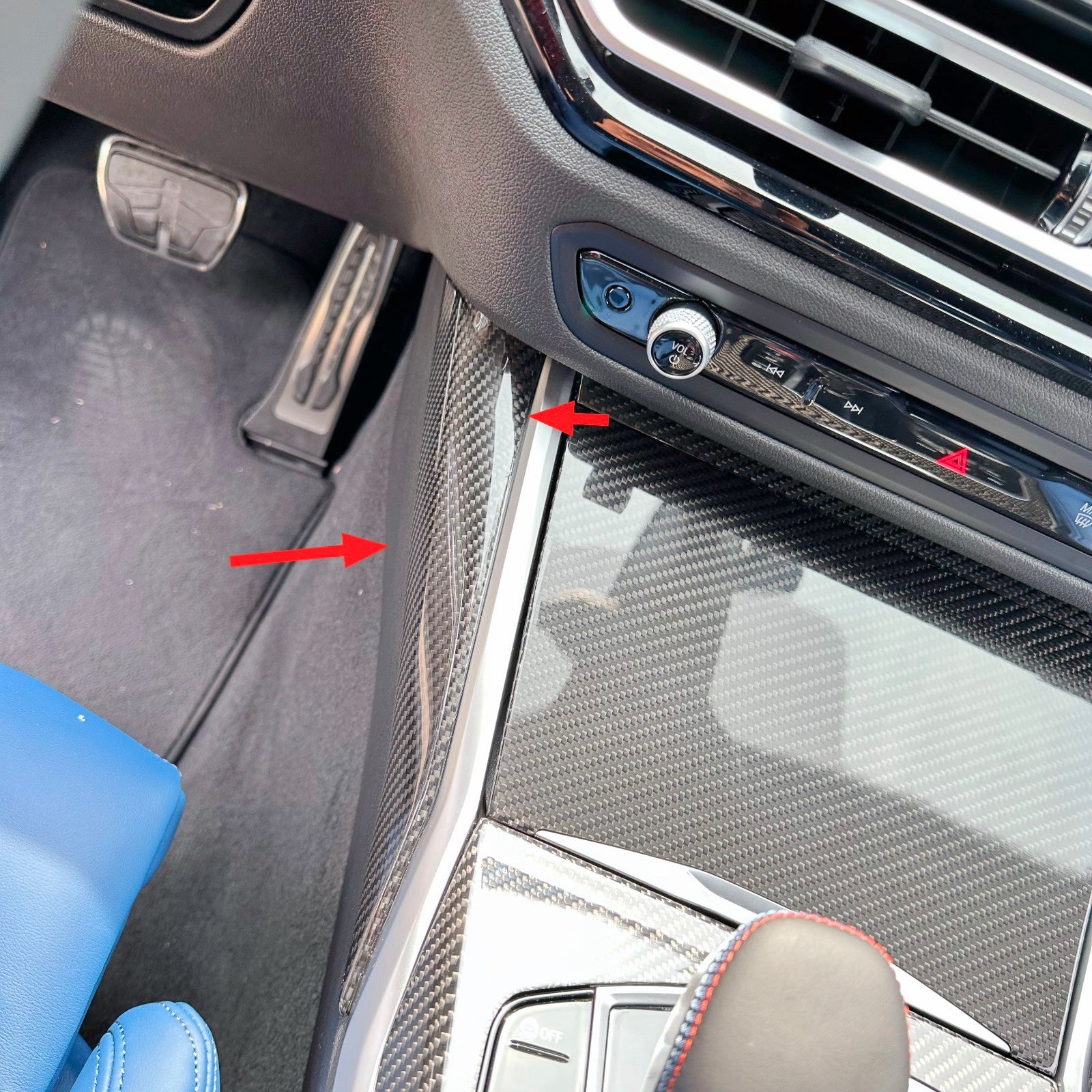 Dry Carbon Mittelkonsolen Seiten Blenden passend für BMW G20 G21 G22 G23 G26 G42 G80 G81 G82 G83 G87 - Getsdowned