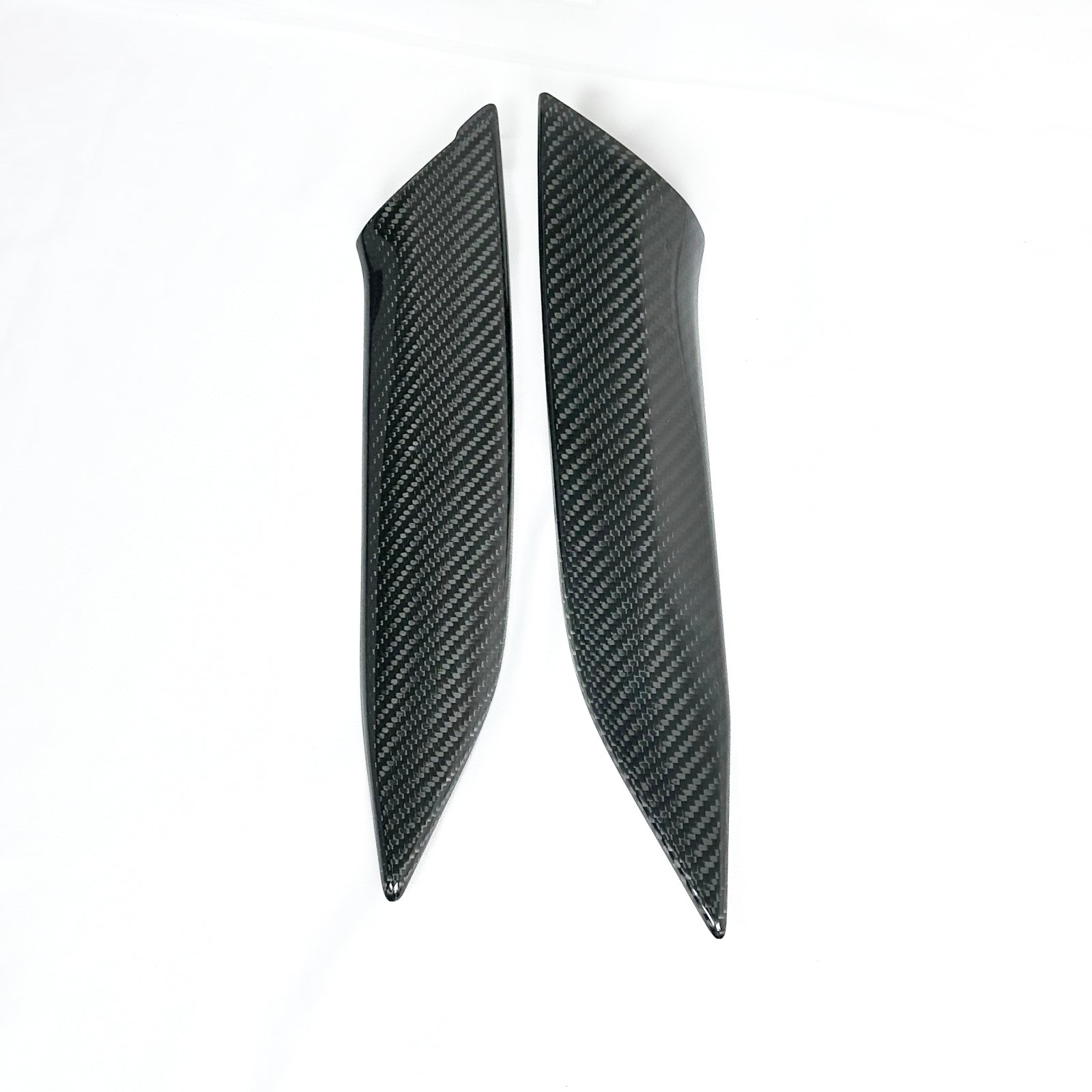 Dry Carbon Mittelkonsolen Seiten Blenden passend für BMW G20 G21 G22 G23 G26 G42 G80 G81 G82 G83 G87 - Getsdowned