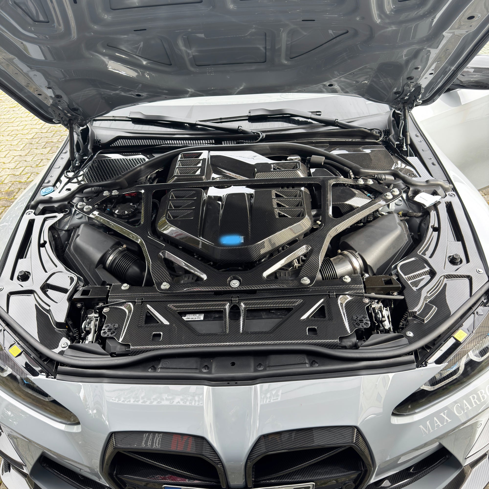 Dry Carbon Motorraum Abdeckung passend für BMW M3 M4 G80 G81 G82 G83 inkl. LCI und CS - Getsdowned