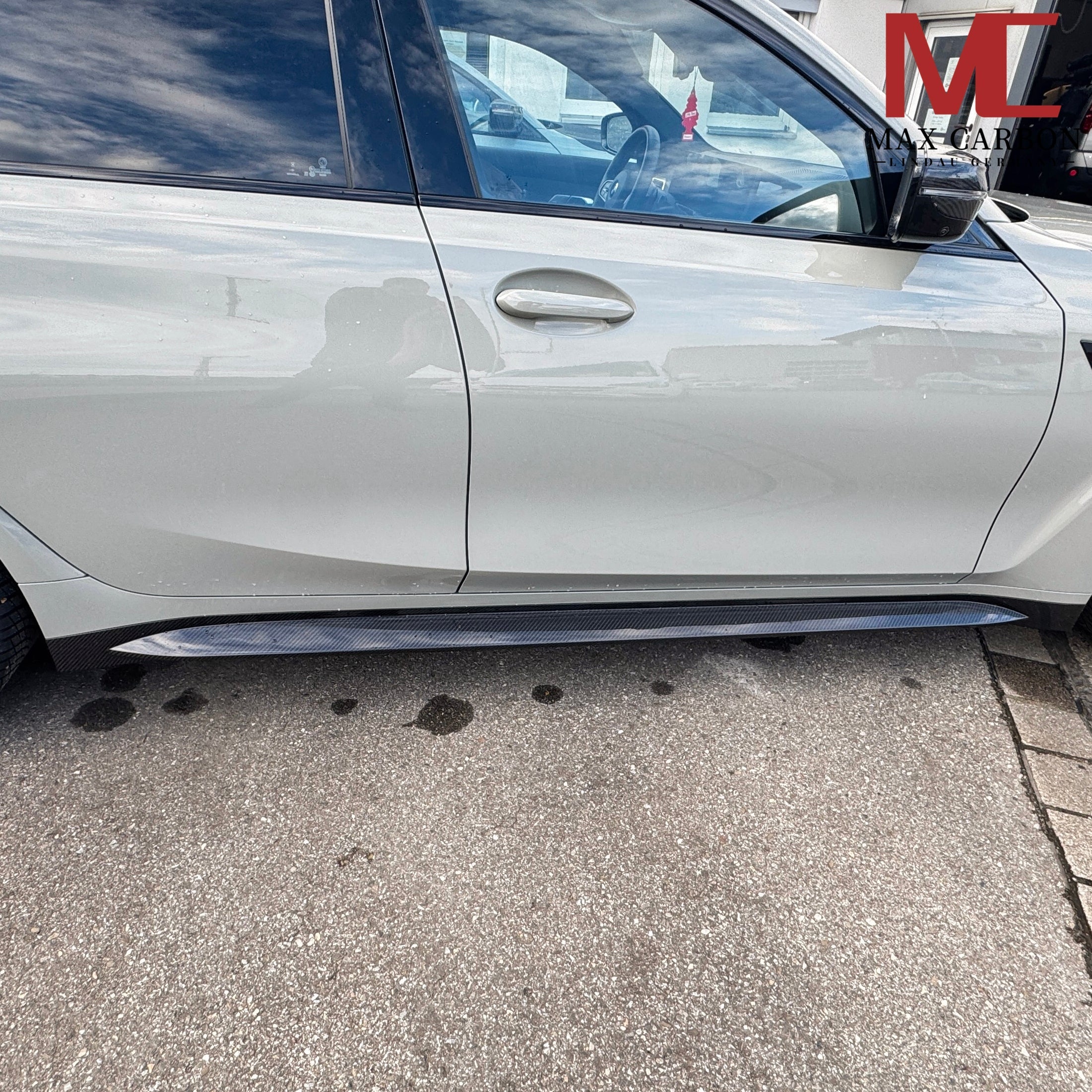 Dry Carbon Seitenschweller "OEM Style" für BMW M3 G80 G81 - Getsdowned