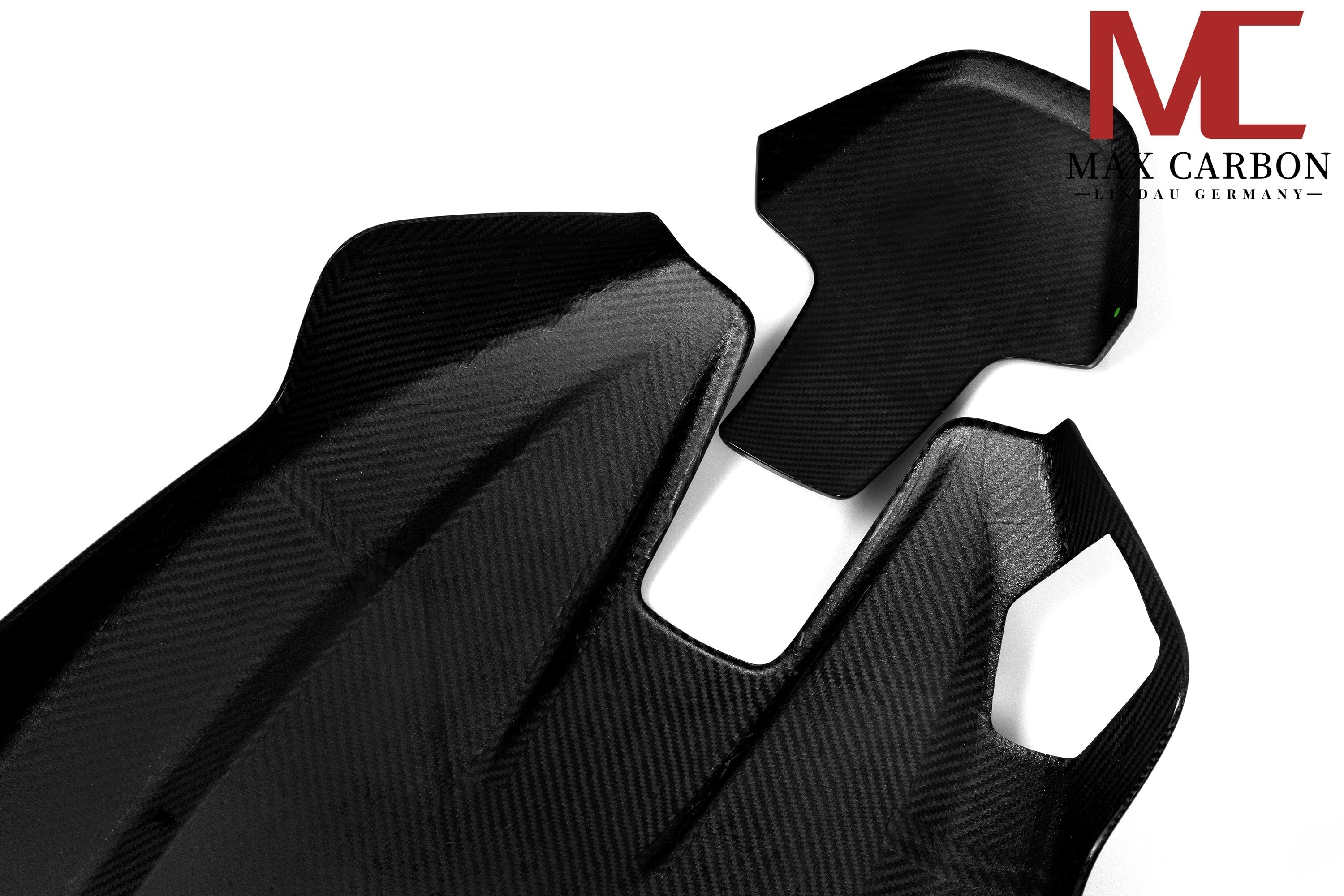 Dry Carbon Sitzcover V1 Sportsitz passend für BMW M2 G87 / M4 G82 G83 - Getsdowned