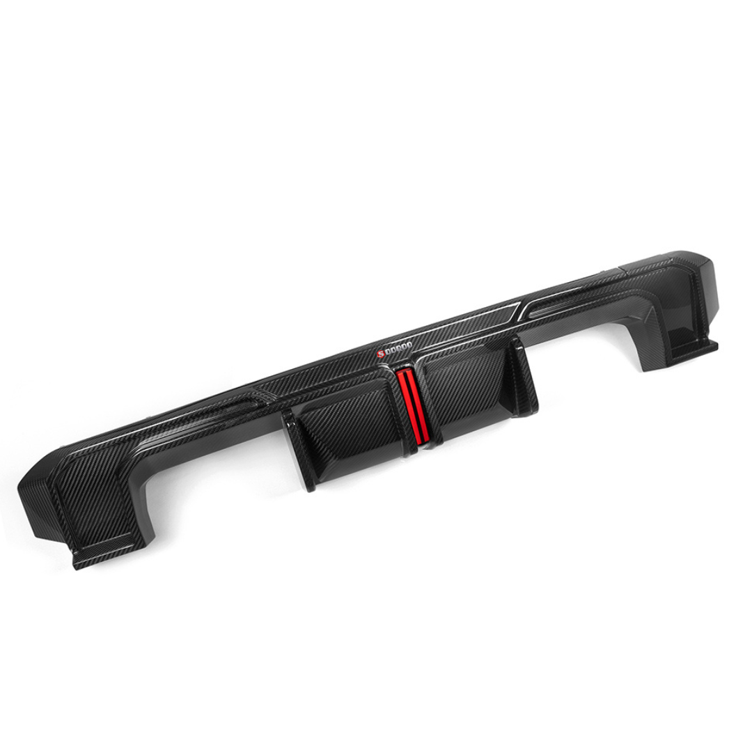 Dry Carbon Heckdiffusor mit Bremslicht passend für BMW M3 G80 G81 & M4 G82 G83 - Getsdowned